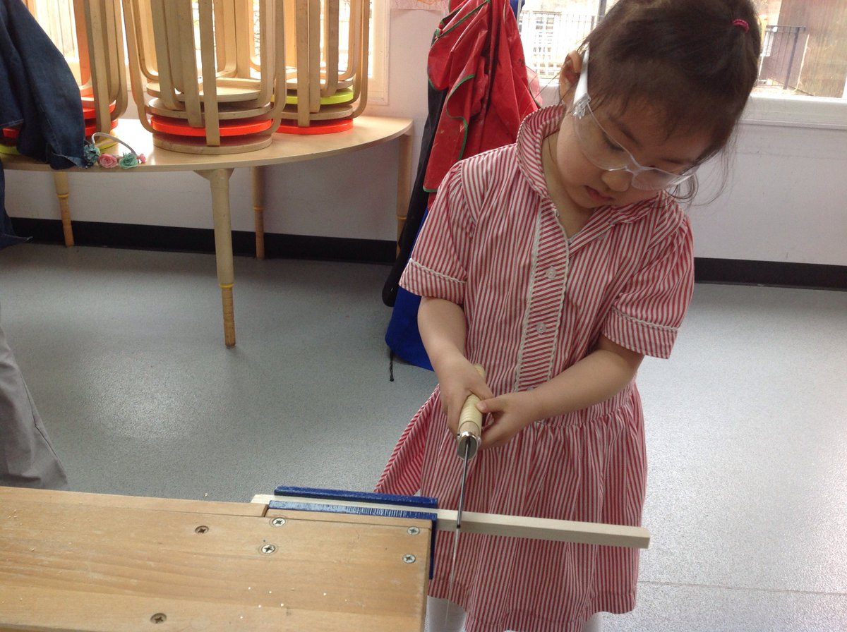 KESBath's tweet photo. In DT, Reception are getting used to handling saws and hammers as they work with wood #MadeinDT https://t.co/K7Rl2B7F8S