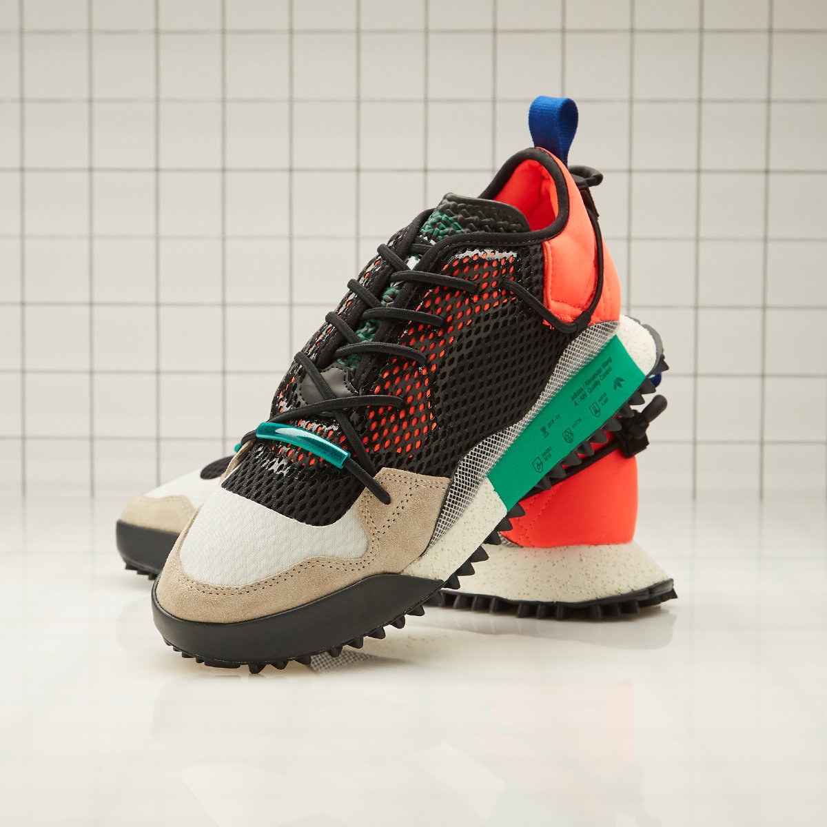 ENDCLOTHIING's tweet photo. Register now for the @adidasoriginals x @AlexanderWangNY Reissue Run (£189) at https://t.co/jHkqBJJXwH . Draw closes Saturday May 19th @ 00:01 BST. #alexanderwang #adidas https://t.co/2Lmp60og7T