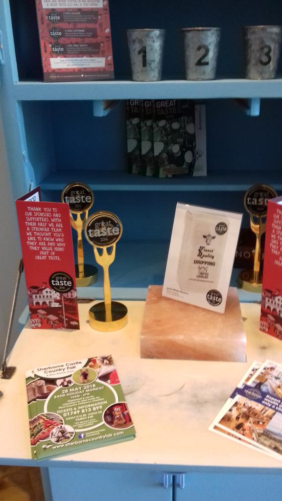 IanNottage's tweet photo. @NigelBarden @ReynoldsFood @elliotthayes @DianecampChef so day 2 tasting starts @guildoffinefood #GreatTasteAwards 4 three stars yesterday what will today bring? https://t.co/4q16kvYlOf