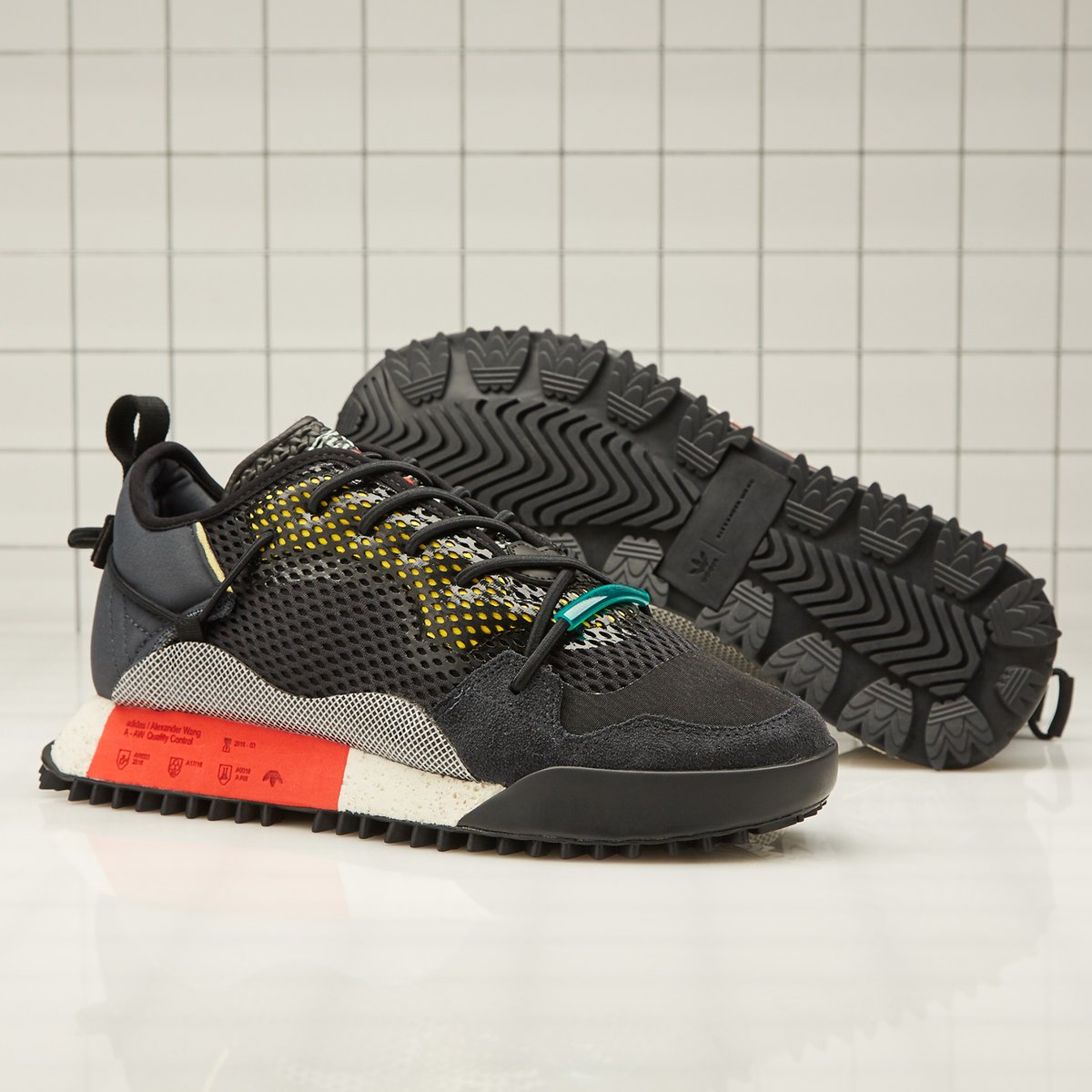 ENDCLOTHIING's tweet photo. Register now for the @adidasoriginals x @AlexanderWangNY Reissue Run (£189) at https://t.co/dmDwAOuNQn . Draw closes Saturday May 19th @ 00:01 BST. https://t.co/8wXZyBza15