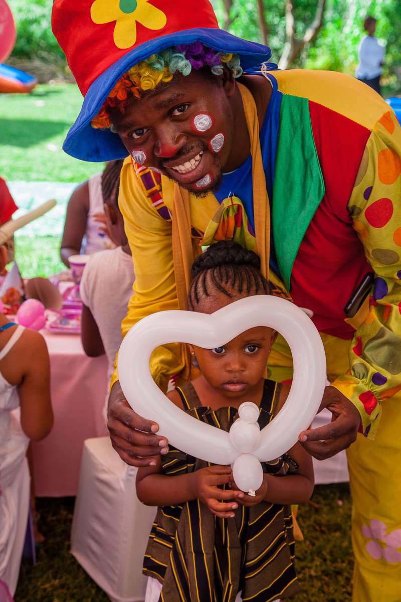 KalichiPictures's tweet photo. No one, and I repeat, no one throws a #birthdayparty like Normasizwe. Only 5 years old but full of spunk, and class! We had all sorts of fun capturing these moments. 
#GetShotAtKalichi #Zambia #Lusaka #5thBirthday #Party #Children #OutdoorPhotography #Limbo #CanonPhotography https://t.co/DMPIi7B4FU