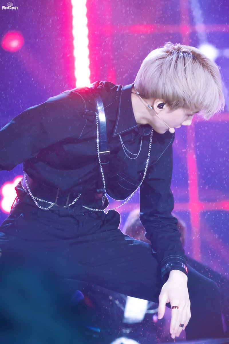 BlackCandy0205's tweet image. 180512 Dream concert 
All black  #지성  #JISUNG #박지성 #NCT