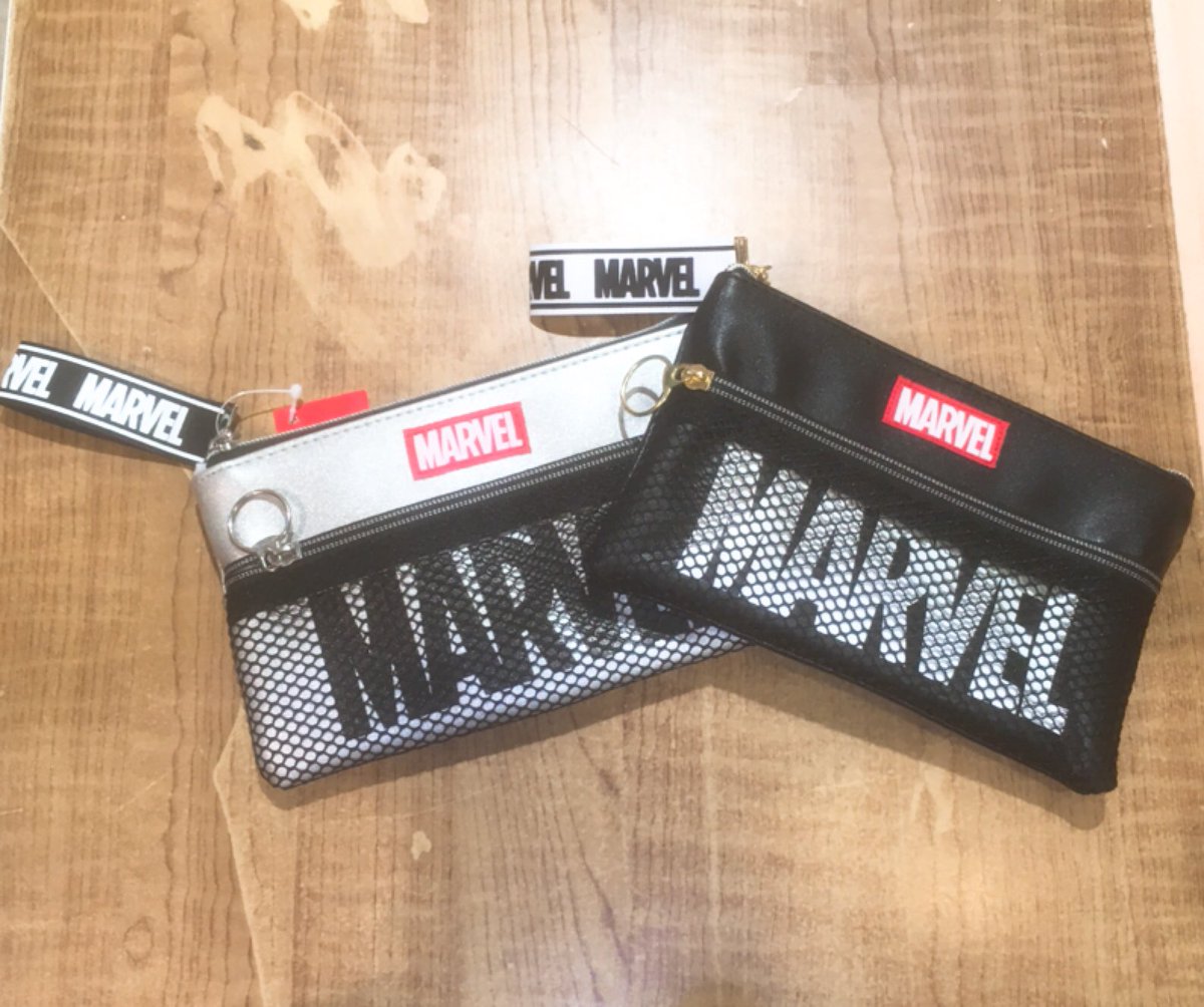 ヴィレッジヴァンガード池袋マルイ店 V Twitter Marvelペンケース Marvelから新しいペンケースが入荷いたしました かっこいい シルバーとブラック2色のペンケースです 当店では他にもmarvelのグッズたくさん展開中です Marve ペンケース