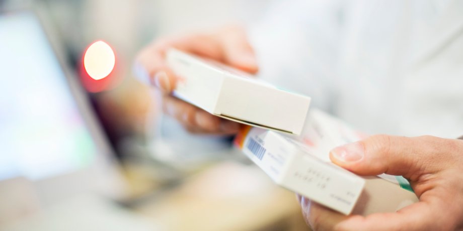 #DoctiFarmacia⚕✅
¿Qué es un #medicamento genérico?💊🔍 ¿Cómo funcionan las licencias de los #medicamentos?📋 Así distinguimos un genérico de una copia:
bit.ly/2jUhRsw