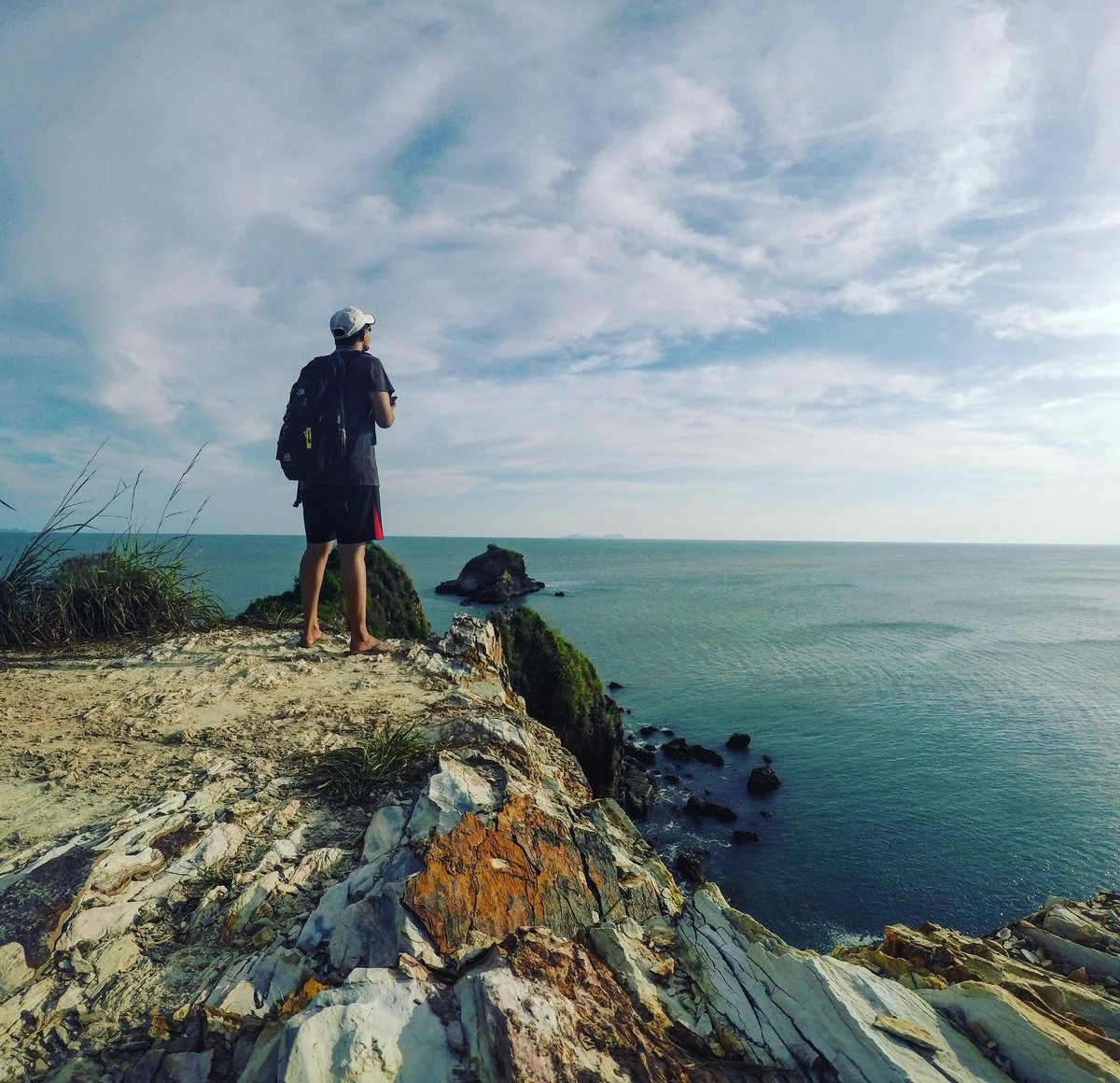 TechTravelWeek's tweet photo. When Time Stood Still
Camera: GoPro Hero 4
Settings: Wide, 12 MP Protune On
#Gopro #cliff #technology #travel #travelblogger #techblogger #thailand #krabi #kohlanta #wanderlust #adrenalinejunkie #protune #ocean
#sea https://t.co/UOD6AigsLy
