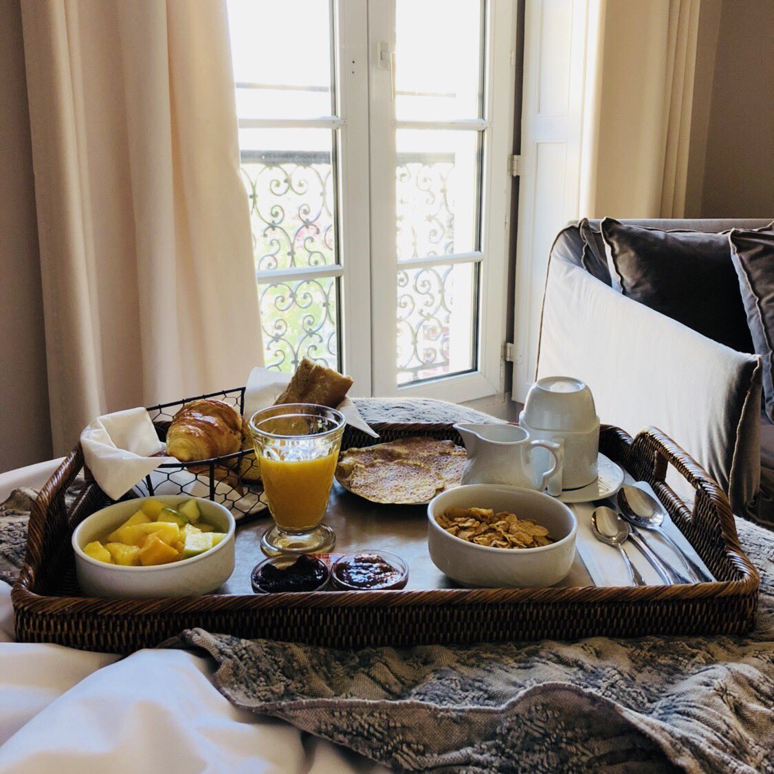 MaevaCouckeOff's tweet image. Pour bien commencer la journée 🥞