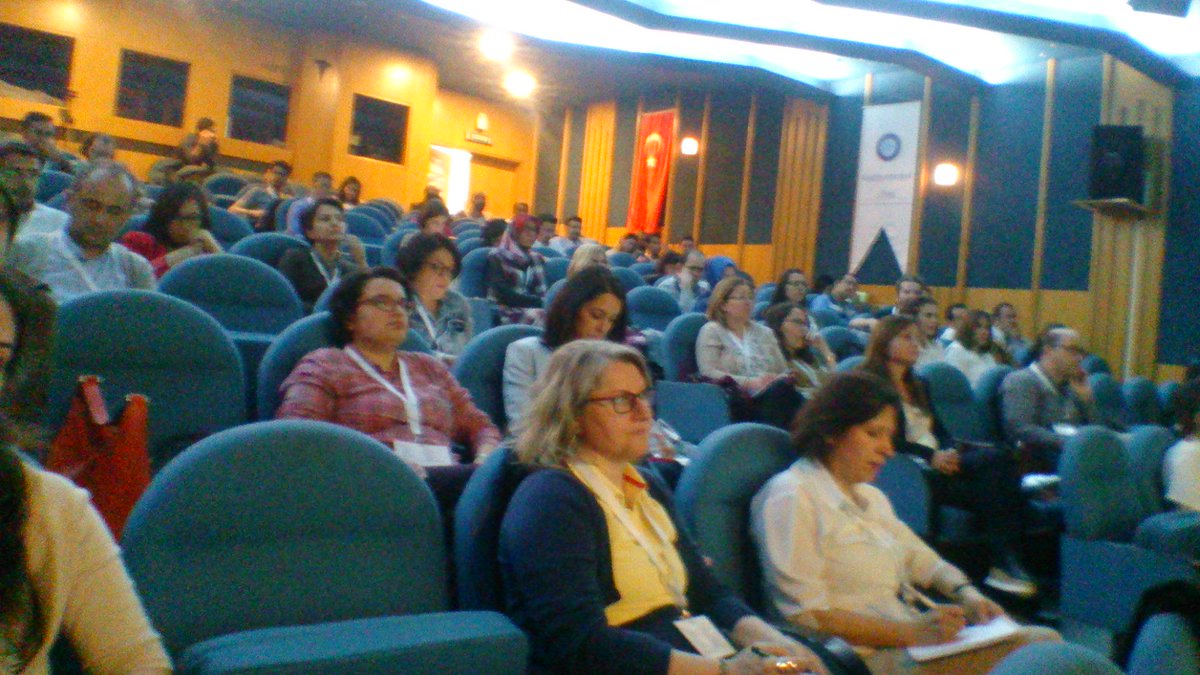 Prof.Dr.Rengul Atalay "Büyük verilerin araştırma ve geliştirmedeki uygulamaları ve Bulut bilişim" konusmasini Biyoenformatik Gunleri II kapsaminda sundu.<a href="/METUII/">METU Graduate School of Informatics (inactive)</a>