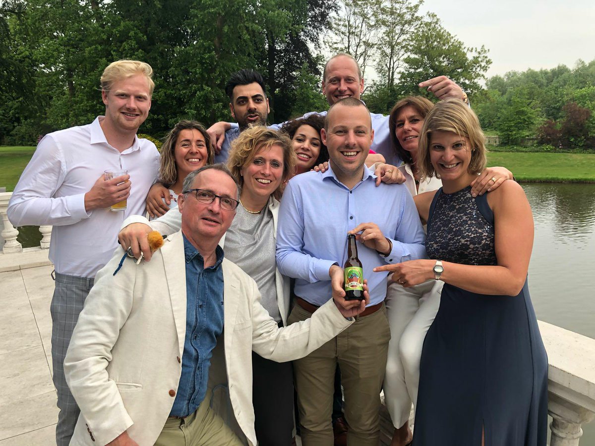 De voorbij weken ging we op mollenjacht!  En met succes!  Wij vonden de mol en de mol vond onze 'Blinde Mol'.  Een heerlijke blond biertje van 6.5 % vol. Alc.

#demol #graszodenlannoo #cafedemol