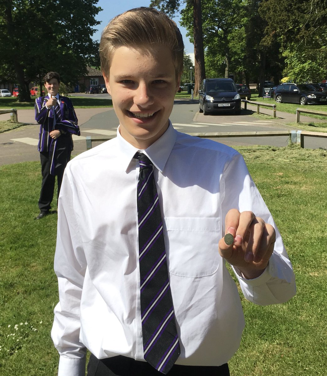 KimDofE's tweet photo. @KimboltonSchool ... another DofE Silver Award! This time for Sam! Congratulations 🍾🎊🎈 https://t.co/807lTBinkB