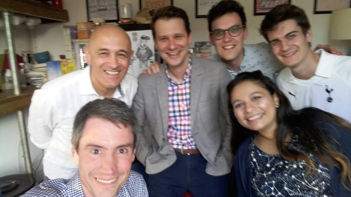 MNRichardson7's tweet photo. Had an absolute blast performing at @pintofscience with @wearejedtop @jimalkhalili @rsporea @FunSizeSuze @daveyboond at @BOILEROOM. Thanks for having us @UniOfSurrey @UniOfSurreyCPE great science and great improv! https://t.co/cwOeX1boRQ