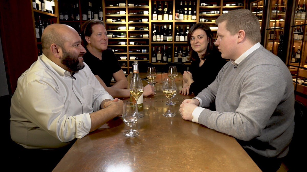 A few fun snaps 📷📹🎥 from our recent episodes, featuring some of our favourite producers in Austria & USA #winelover #winefriends #podcasting #winetasting #winechat #byopodcast #usawine #austrianwine