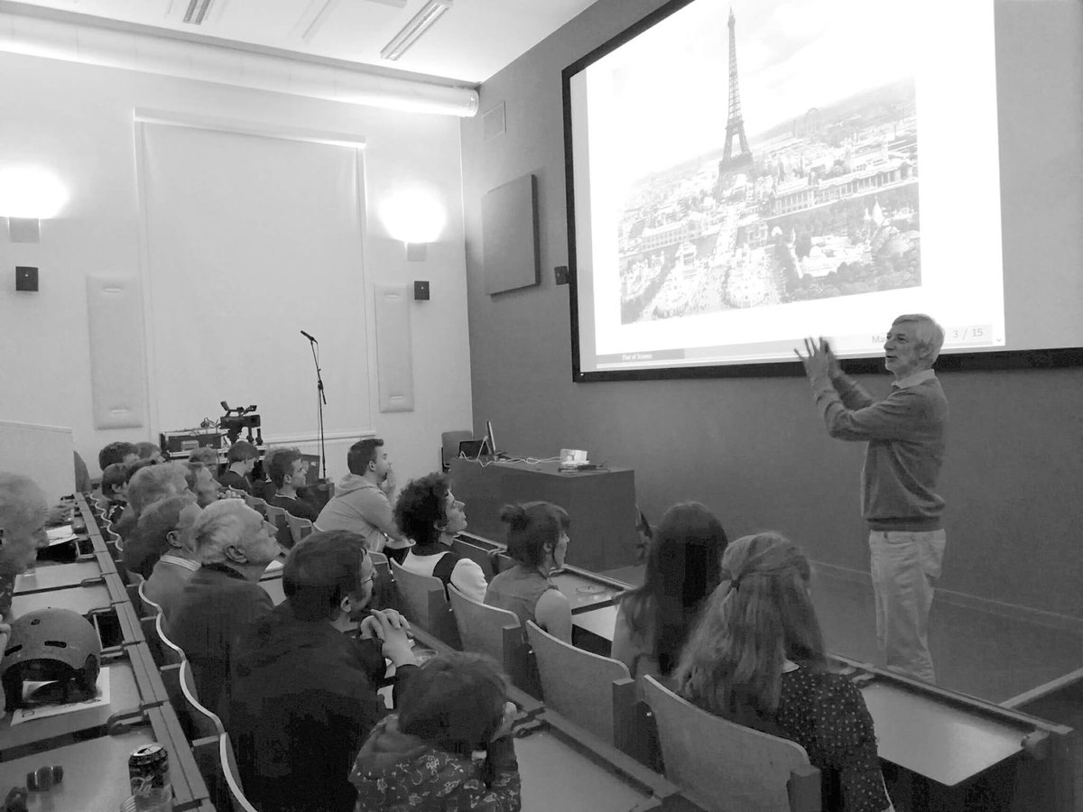 Three amazing scientists, three equally amazing talks. The pints of beer were the icing on the cake. Looking forward to day 2! Tickets still available at pintofscience.be #Pint18 #pint18BE 

Oh, vandaag vindt alles in het Nederlands plaats. ;-)