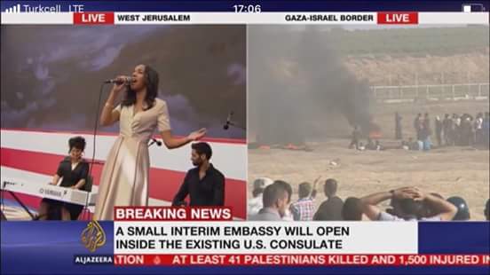 Riefqieydinho's tweet photo. Israel merayakan pembukaan Kedutaan Besar AS di Yerusalem, mereka bernyanyi dan menari, sementara pasukan mereka membunuhi para demonstran Palestina di Jalur Gaza !
Dan dunia masih buta,tuli dan bisu !
#SaveYerusalem
#YerusalemIsBelongsToPalestinians
#FreePalestine ๐ฆ๐ช https://t.co/e8qzxCbzb7