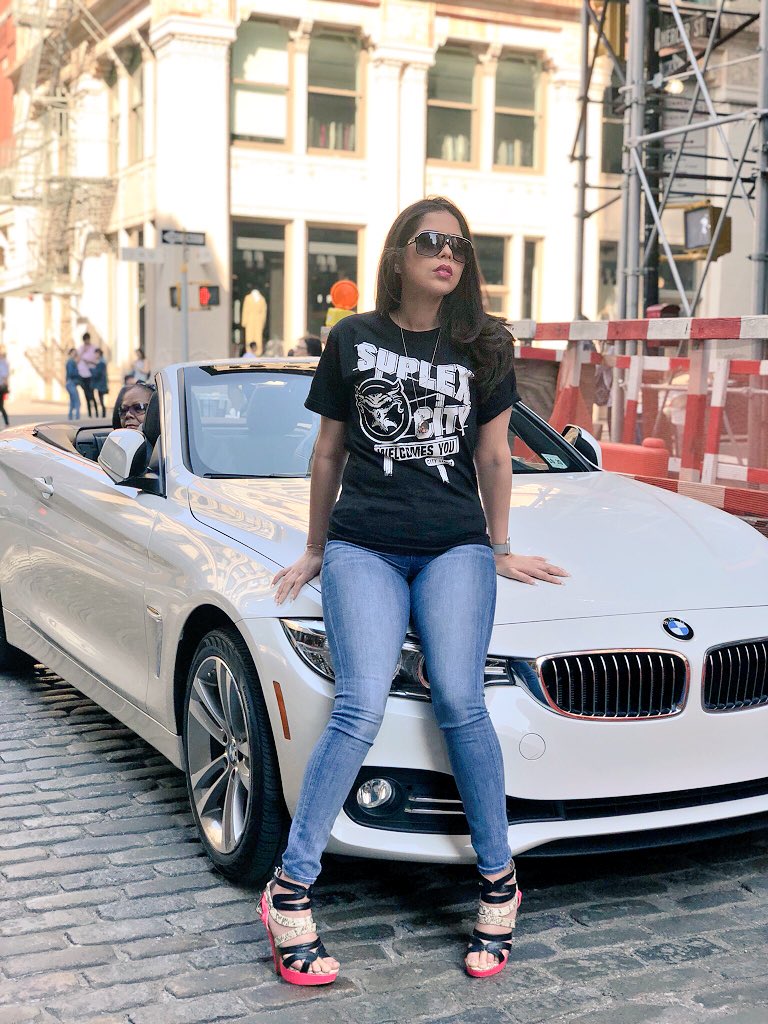ggsdlo's tweet photo. #soho #sass #nyc #diva #bimmerbabe https://t.co/ljd3A8oLpL