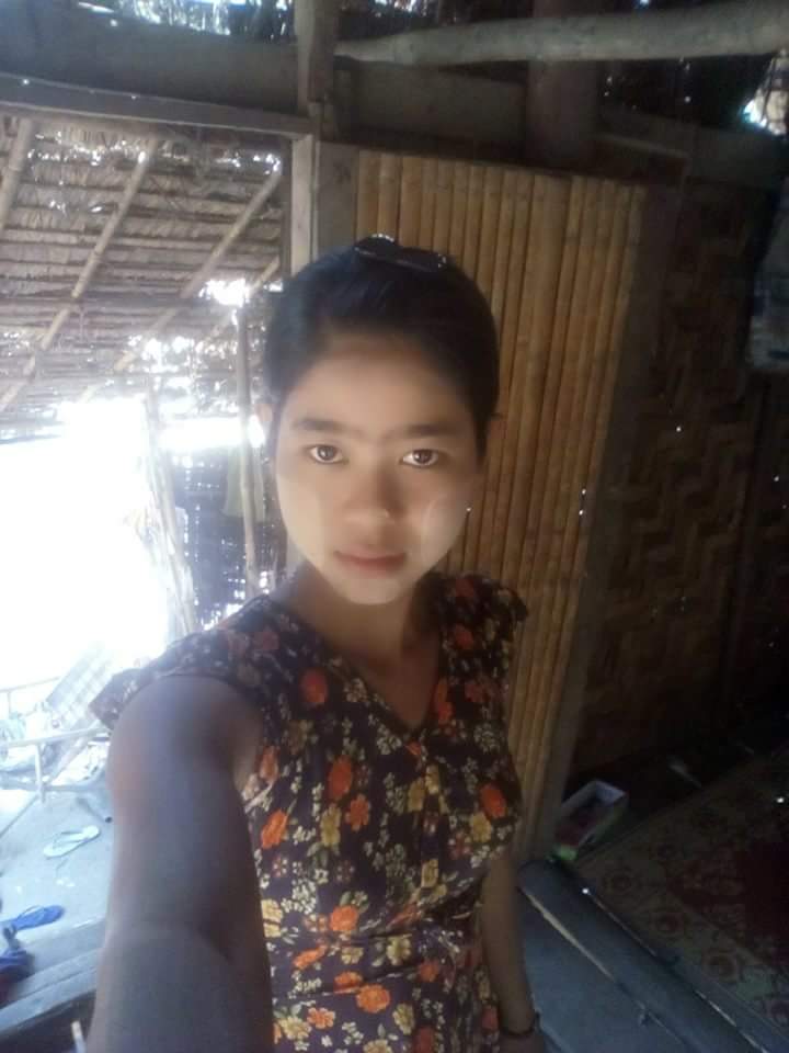 Moe08789441's tweet photo. ဒီတံခါးေလးက ေန ထြက္လာတာ မနက္ျဖန္ဆို အဲ႕ ဒီတံခါးေလးထဲကိုျပန္ဝင္မယ္ ကိုယ့္ကို ၾကိဳ ေနမယ့္သူေတြ ႐ွိ ဦးမွာပါ အျမဲတမ္းေပါ ့ https://t.co/WrQrPu75qt