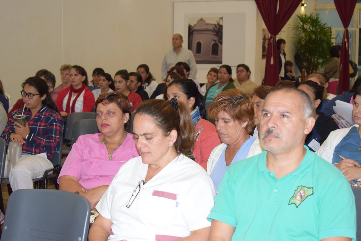 VirasoroMuni's tweet photo. Personal de la Dirección de Epidemiología de la Provincia, realizó hoy una capacitación para el personal sanitario, agentes y enfermeros de la región V. Los programas de prevención fueron #Chagas, #Tuberculosis y #HIV.
#Trasnformando #VirasoroCiudad https://t.co/32fXAtsCVF