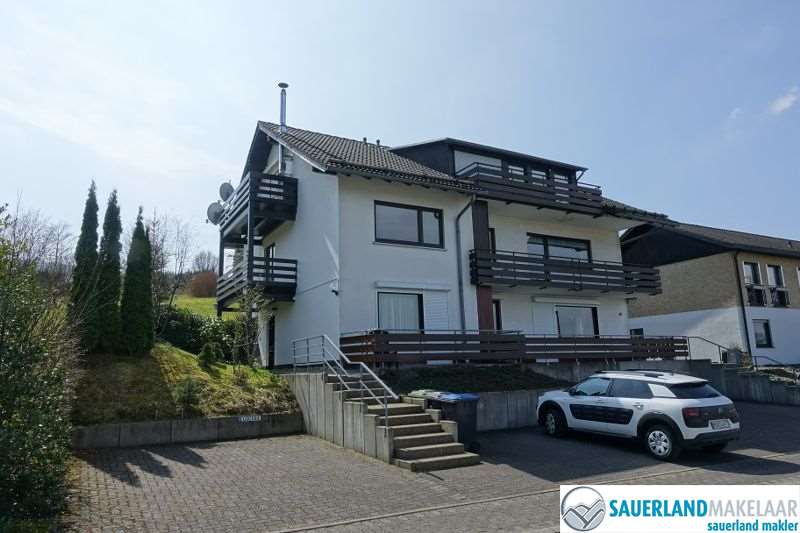 Sauerlandhuis's tweet photo. Leuk 2 kamerappartement met balkon en mooi uitzicht in Winterberg-Siedlinghausen, 54m²  € 38.500,-

Bekijk het complete Exposé hier: https://t.co/fYjMARpv6N 

Voor meer informatie kunt u contact met ons opnemen:
info@sauerlandmakelaar.nl
+31 (0) 318 742 073 https://t.co/gPuDjDAvCq
