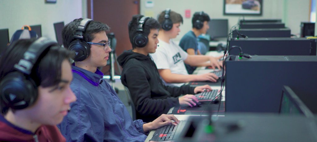 Why do you need to know about eSports? 
via @Engadget : engt.co/2rNLz6j

"Like traditional athletics, #competitivegaming requires #teamwork, #communication, #performance and #sportsmanship."

More @jkcp Esports Camp, Training Camp of <a href="/FusionUni/">Fusion University</a> jkcp.com/esports