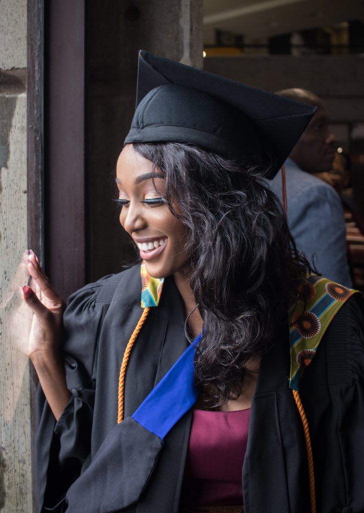 Nthabixrtr's tweet photo. #UJGrad #UJGraduation https://t.co/a5cHdwg1iT