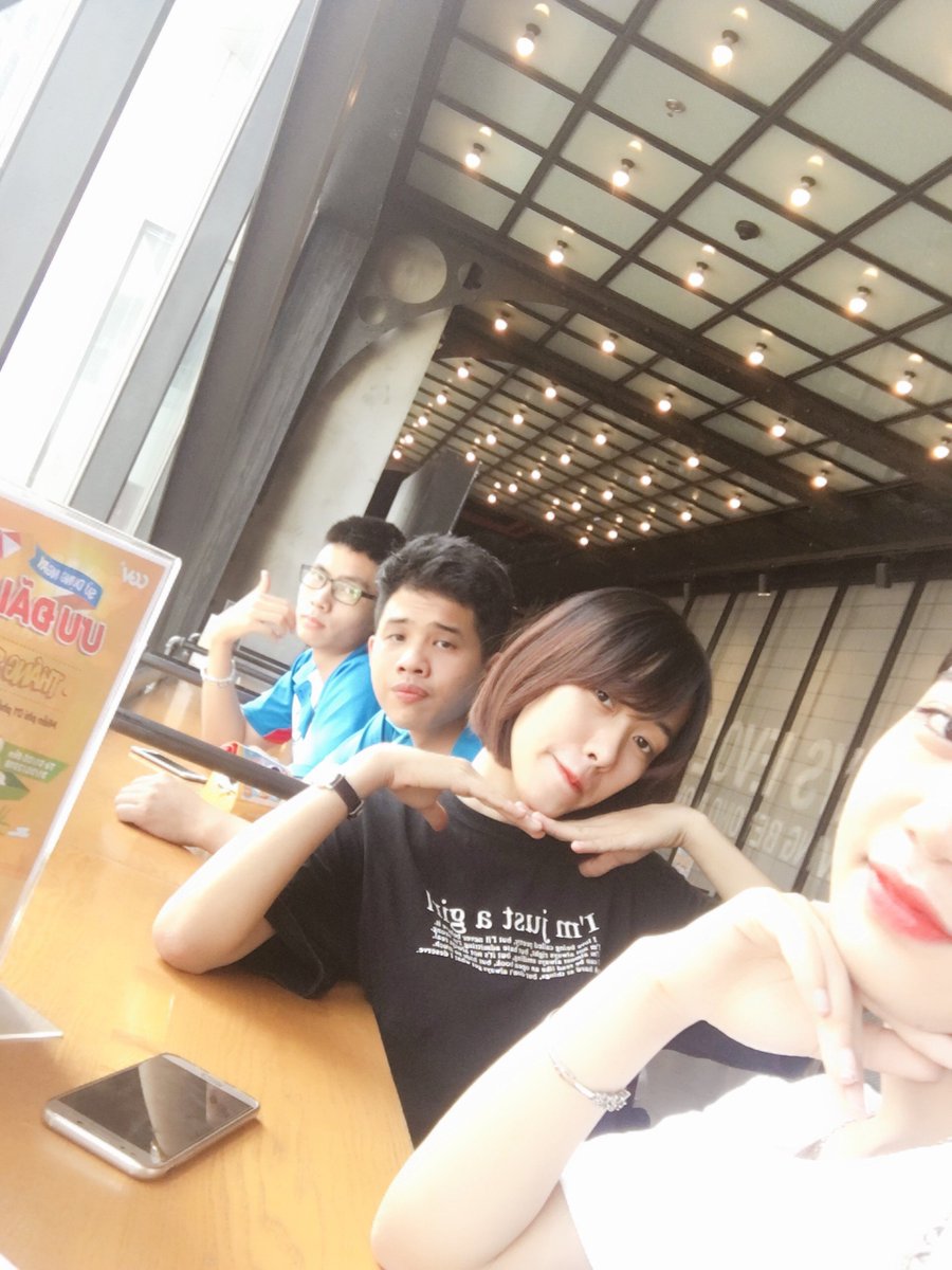 KieuTom tweet picture