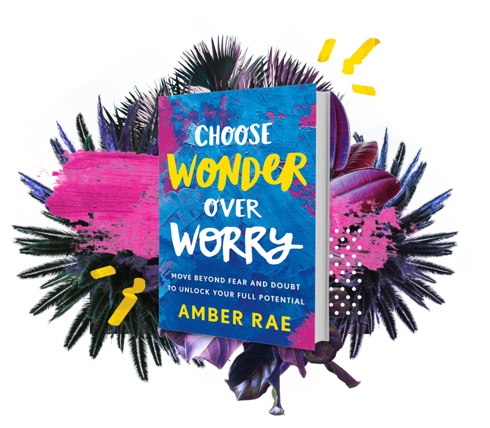 STORYgatherings's tweet photo. Ever have fear or worry stop you dead in your tracks? #STORY2017 speaker, @heyamberrae's book Choose Wonder Over Worry is FOR YOU. Out today: https://t.co/opuYCIsAsM https://t.co/ju2B3Fxu6m