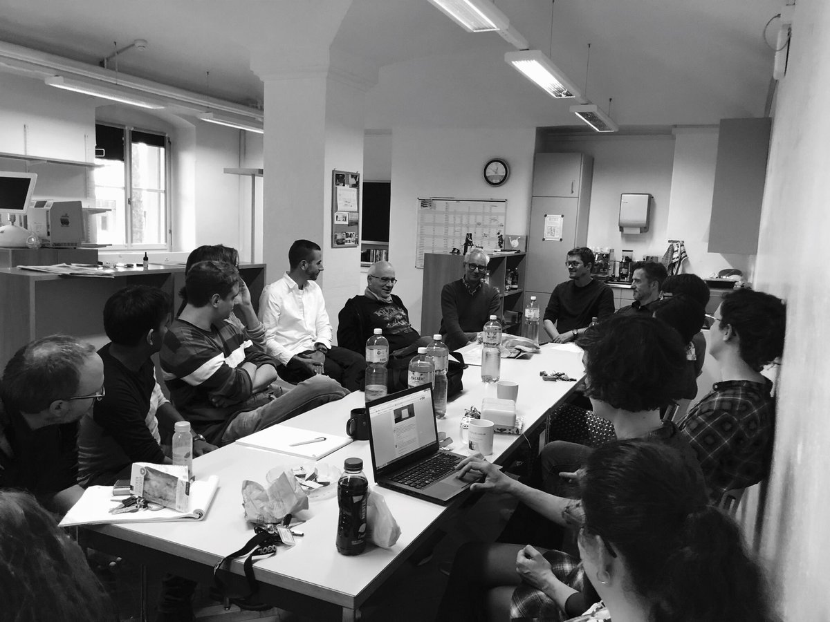 DHLabBasel's tweet photo. #GrowingInstitute #DigitalHumanities #meetingoftheminds and feet ๐ https://t.co/hiGkdVFkDU