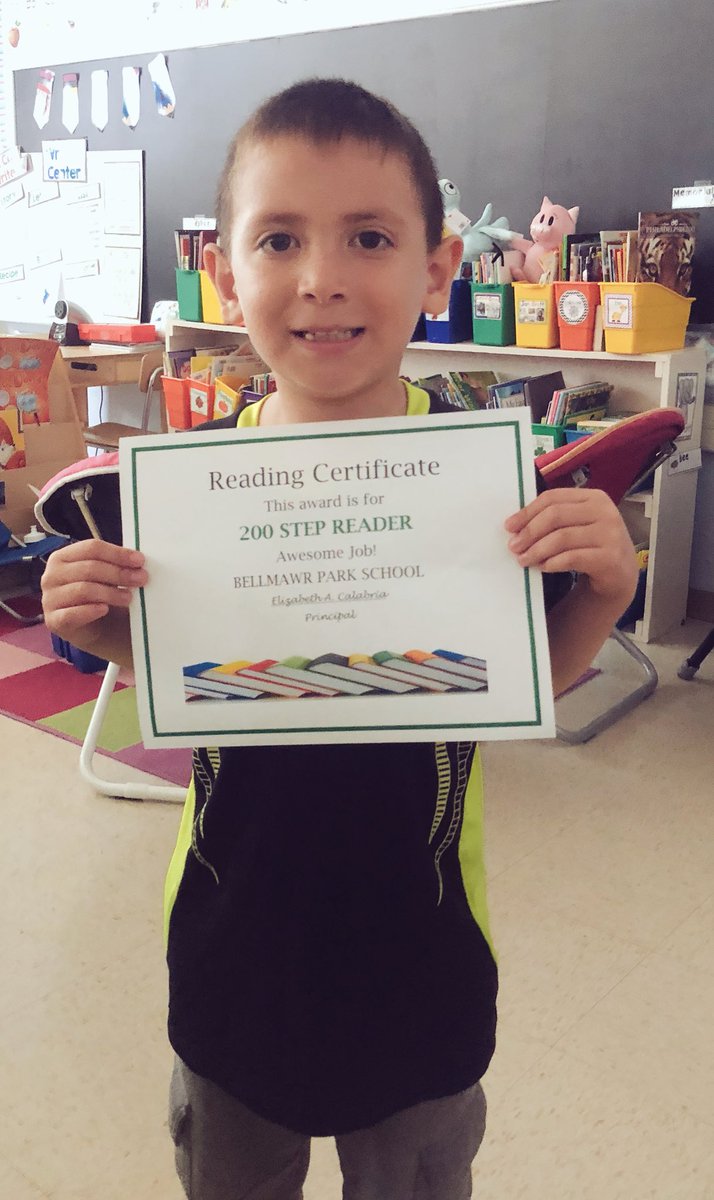 MsArnold3rdGr's tweet photo. Way to go Felix! #200Steps #100BookChallenge #BellmawrSchools https://t.co/LrAd7Nn3z2