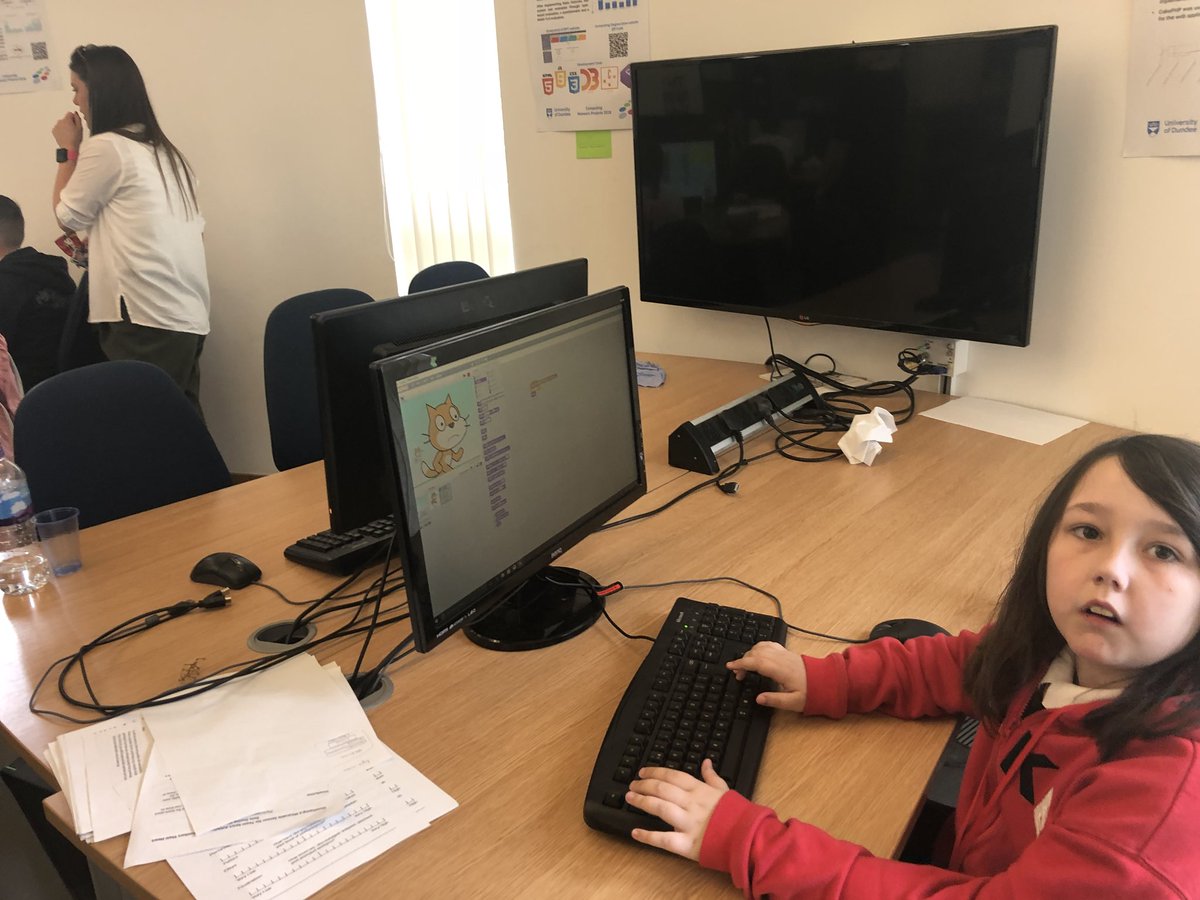lookwhatjendid's tweet photo. Every single learner from @DundeeCouncil represented their schools brilliantly today at #loopdundee ! Every child demonstrated skills in computer programming, graphics, communication and problem solving and were a real credit to their city and school! Well done!!!! #loopdundee https://t.co/dGU6QDjm85