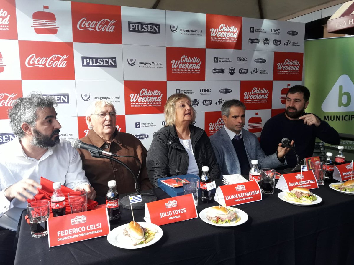 ChivitoWeek's tweet photo. Lanzamos nuestro #ChiviWeekend!! Con presencia de la Sra Ministra @likechichian y el Intendente en ejercicio de @montevideoIM Sr @OscarCurutchet, más el poeta Julio #Toyos y los organizadores Federico Celsi y Álvaro Kemper. #Talar, #Elite, #Cativelli #CocaCola #Pilsen #MEC https://t.co/6lgegnEeHp