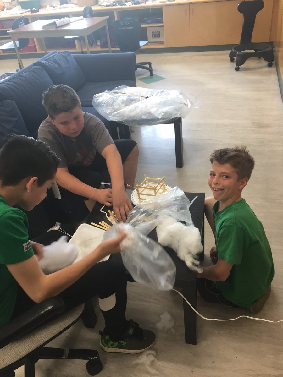 Miss_Kennaugh's tweet photo. Day 1 building our egg drop devices! @HR_eics @EICSTalks https://t.co/6jl09csSRM