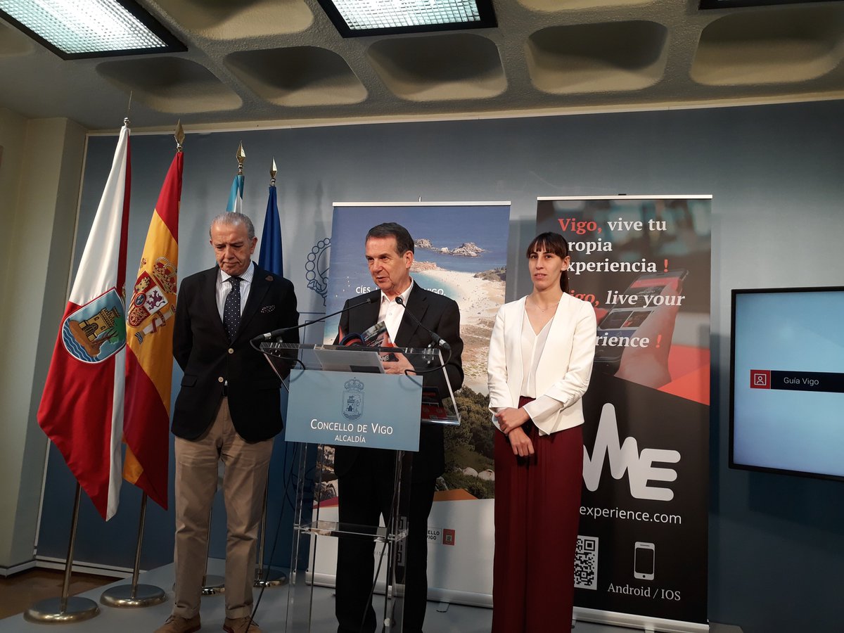 VigoCB's tweet photo. #VigoExperience, una aplicación para conocer #Vigo a golpe de clic. Sencilla, intuitiva y con toda la información de la ciudad. #Turismo ➡️ https://t.co/pVdME0Cpi1 https://t.co/znLrYv2m9F