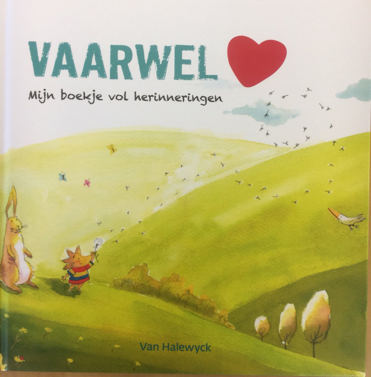 LandvanRouw's tweet photo. Een mooi herinneringsboekje voor als iemand is dood gegaan! @Talismanneke @VanHalewyck https://t.co/l6kUqOiGyk