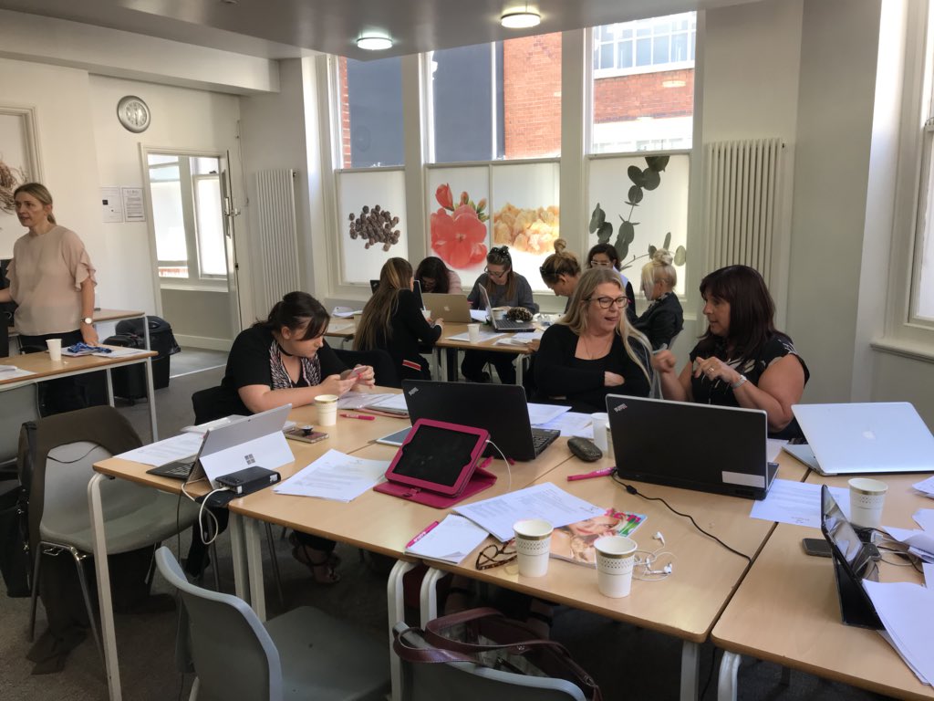 CreativeApost's tweet photo. Delighted to be representing our client @abt_insurance & lending our expertise in judging Best UK Nail Blogger & Best Use of Social Media at this yearβs @scratchstars awards judging day at @TheLCBT #scratchstars #nails #nailart #bloggers #socialmedia https://t.co/yAwodwo1jw