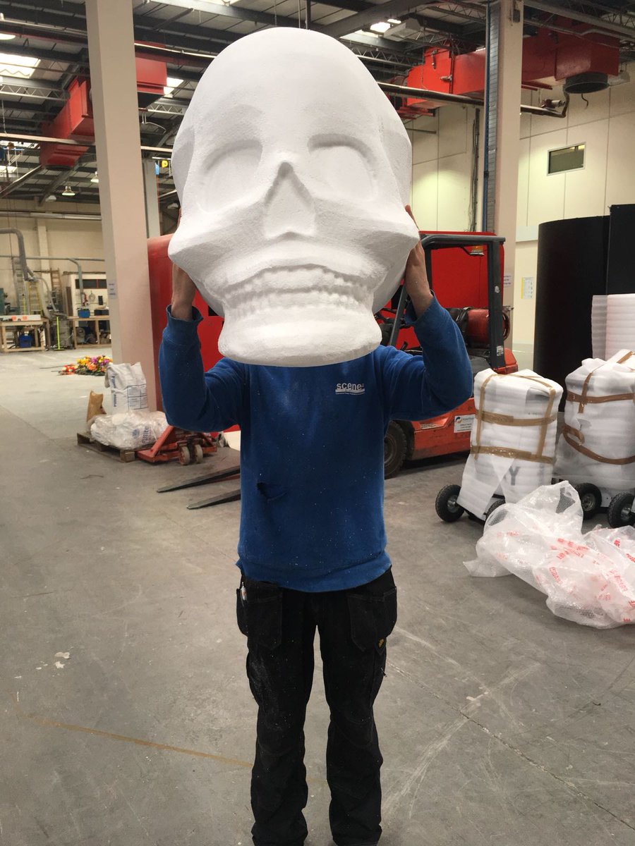 scene2ltd's tweet image. Part 2/5 in our Art of Style special where we show you #HowWeBuild  🛠bespoke sculptures for retail spaces ⚡️Brief via @maynineteen The second sculpture was inspired by the Mexican Day of the Dead imagery 💀We had lots of fun with these and the flowers 🌸 🌺🌼💙