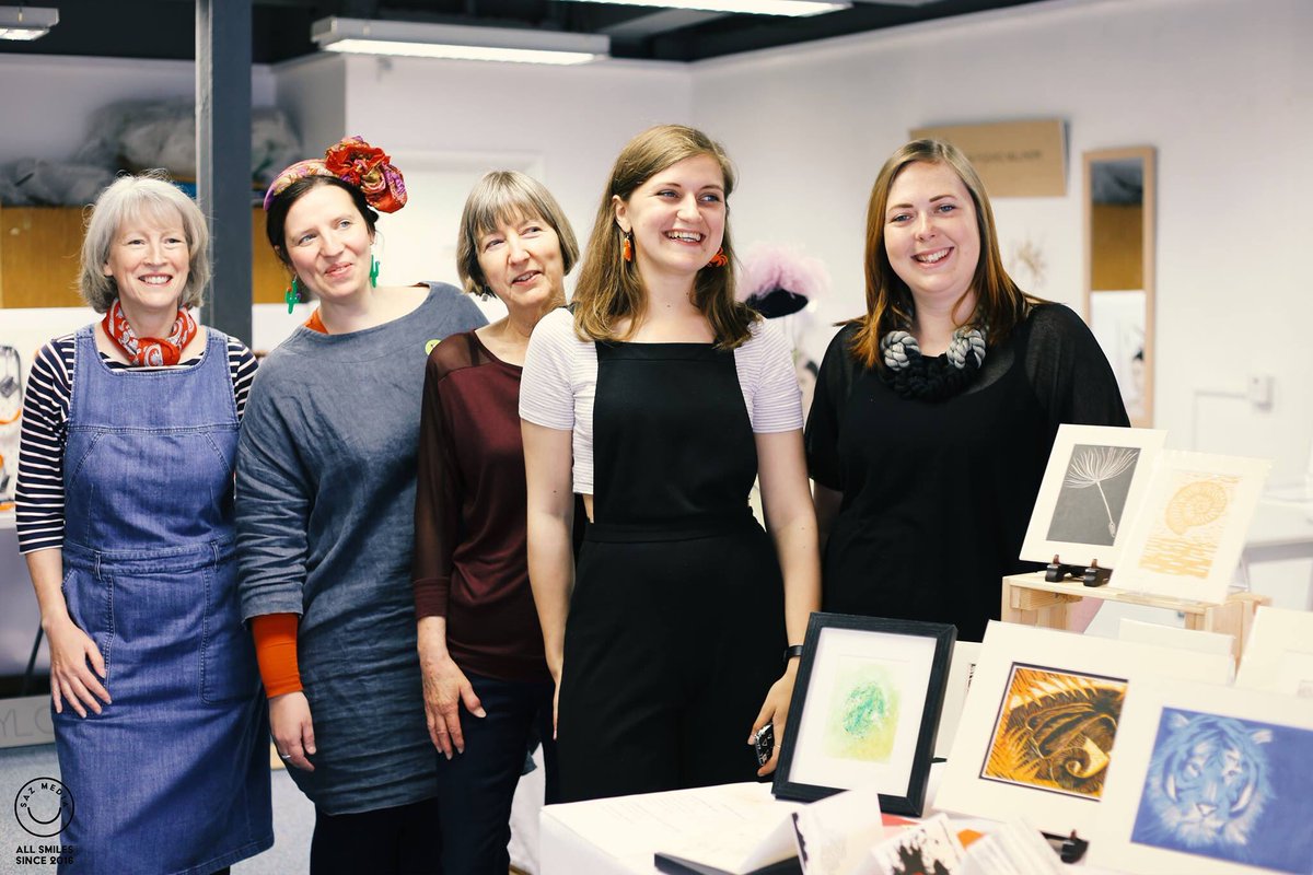 Super shots courtesy of <a href="/SAZmediaUK/">SAZ MEDIA</a> of our #meetthemaker open day <a href="/MarketplaceStu/">Marketplace Studios</a> this weekend. Sunshine, handmade stuff and happy, chatty creative folk - what a great combo 👍🏼