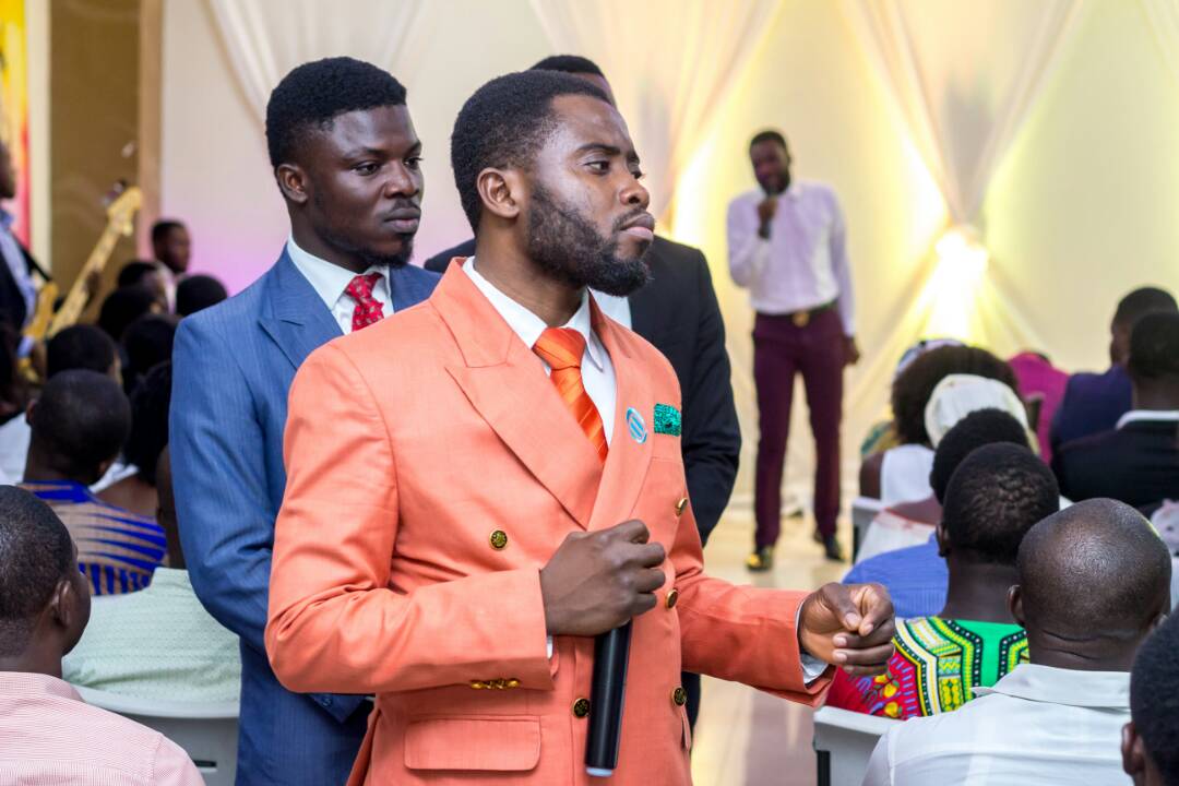 SpiritlifeGH's tweet photo. When you are born again, you qualify to carry divine presence. It is the consciousness of God's abiding presence with you that entitles you to operate in the #supernatural naturally. #LivingTheSupernaturalLife https://t.co/KGGS71oEKO