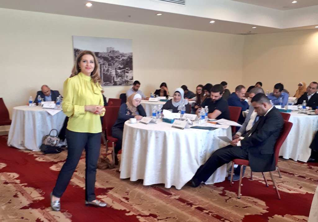 RandaAzarJO's tweet photo. 5 Aspects for a Powerful Voice:
1Breathing 
2Vibrate - base tones  
3Silence variety 
4Articulation pronounce each letter 
5Downward inflection certainity #Presentingwithimpact workshop  #publicspeaking #jordan #JO https://t.co/WL3duVt1d6