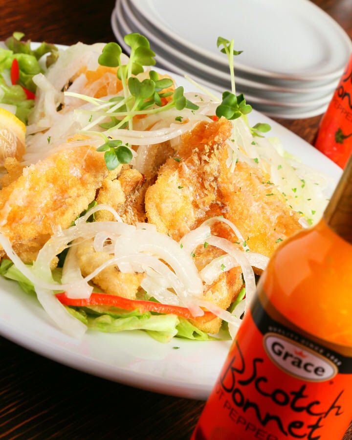 RaggaRagga3's tweet photo. 料理紹介。日本では手に入らない食材を直輸入する事で実現出来た魅惑のカリビアンフード&amp;ジャマイカローカルフード！話題性抜群のここだけグルメ！
https://t.co/vdkzdSwgmV
#カリブ料理 #ジャマイカ料理 #ジャークチキン #アキー #エスコビッチフィッシュ #スコッチボネット #ここだけグルメ #肉 https://t.co/FVIAg7AH9X