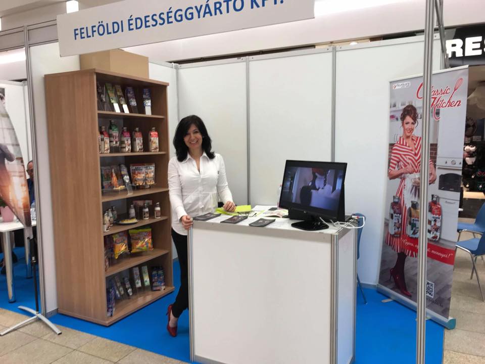 FelfoldiLtd's tweet photo. Job expo at Forum Debrecen. #felfoldi #jobexpo https://t.co/IoIoLjN8og