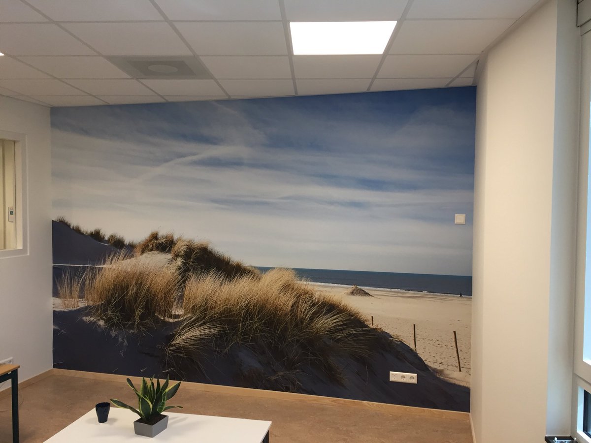 boostreclame's tweet photo. Voor christelijke basisschool De Blinkerd textielbehang geplaatst in samenwerking met fotograaf @GlennMostert! https://t.co/erSl2S5rWb
