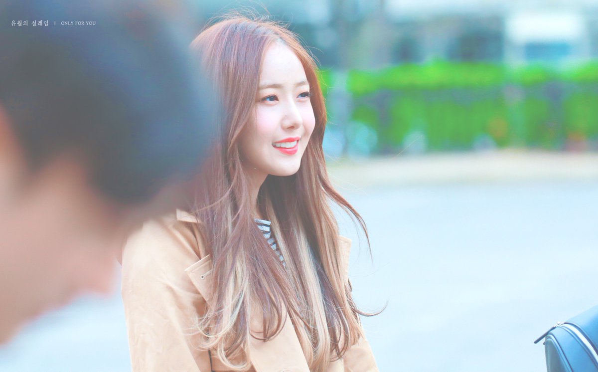 170414 뮤직뱅크 출근길도 영화의 한장면처럼. #Gfriend #황은비 #SinBTranslate post