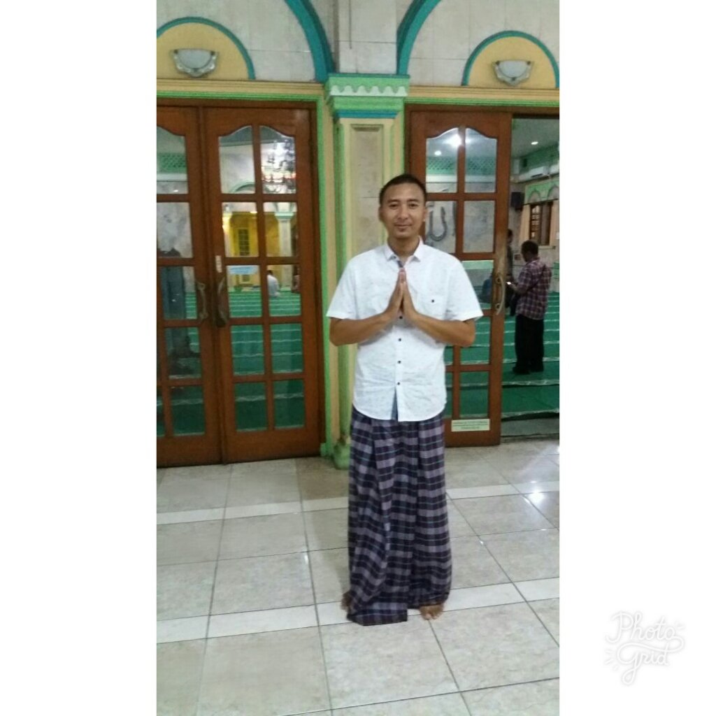 Otoyhu2's tweet photo. 1 Ramadhan 1439 H, yg berarti awal umat Islam di Indonesia menjalankan ibadah puasa jatuh pda hri Kamis, 17 Mei 2018. https://t.co/3EZKQiiYn7