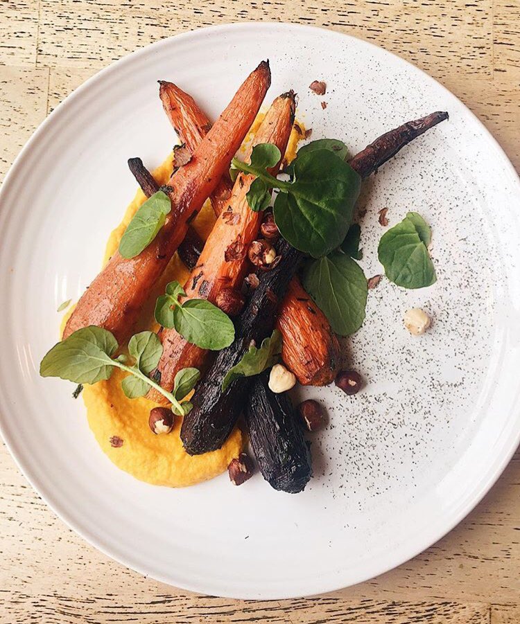 PrinceAlbertSW's tweet photo. International vegetarian week! Come sample some of our fabulous spring veggie dishes. P.s some are vegan too! #vegetarian #battersea #BookNow #specials #Britsh #veganfood https://t.co/AkjyqOXA3d
