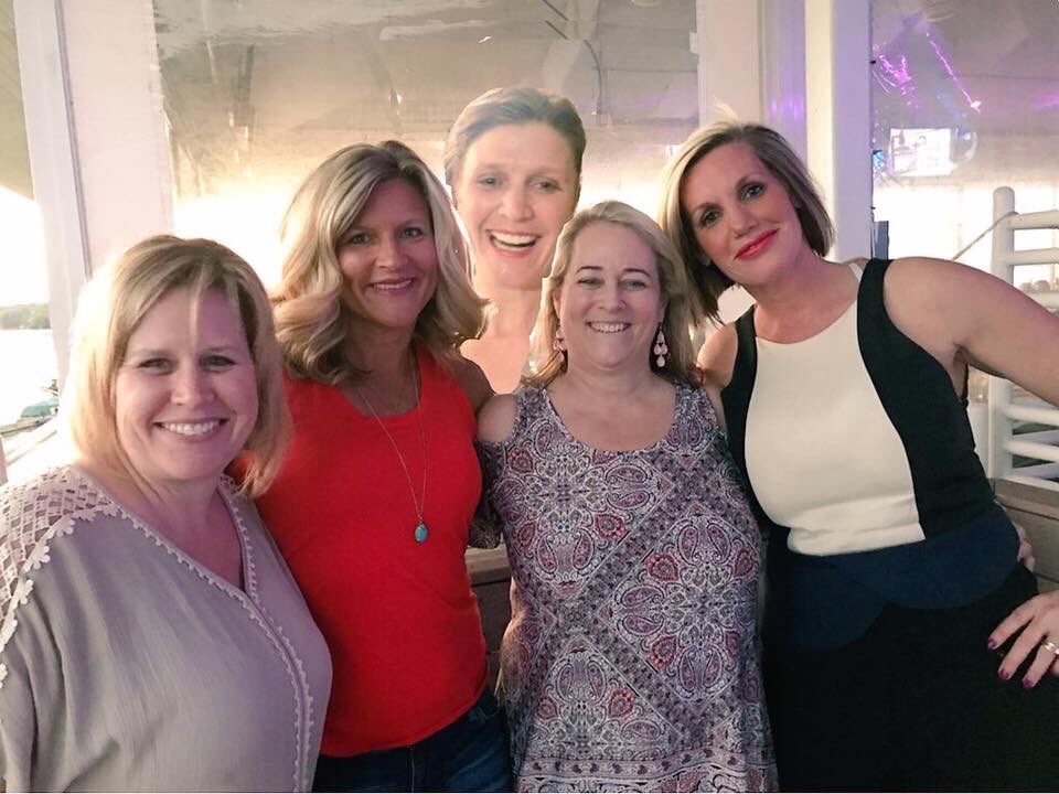 jclambert33's tweet photo. Love this picture and the girls that are in it, something great about the power of friendships @missliz31 @squire16 @WendySkibinski @Annacoyne74 🌸🌟 https://t.co/jhWdSTP6to