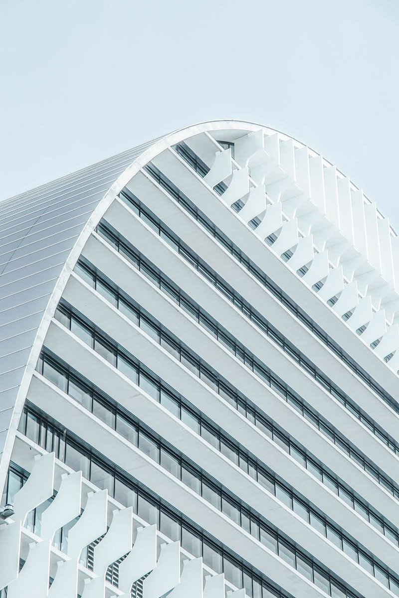 Domestika's tweet photo. La #arquitectura, vista por los ojos del #fotógrafo @joelfilip, parece renacer y cobrar una nueva vida. https://t.co/MqcKipMmRo https://t.co/skRBbRTkVm
