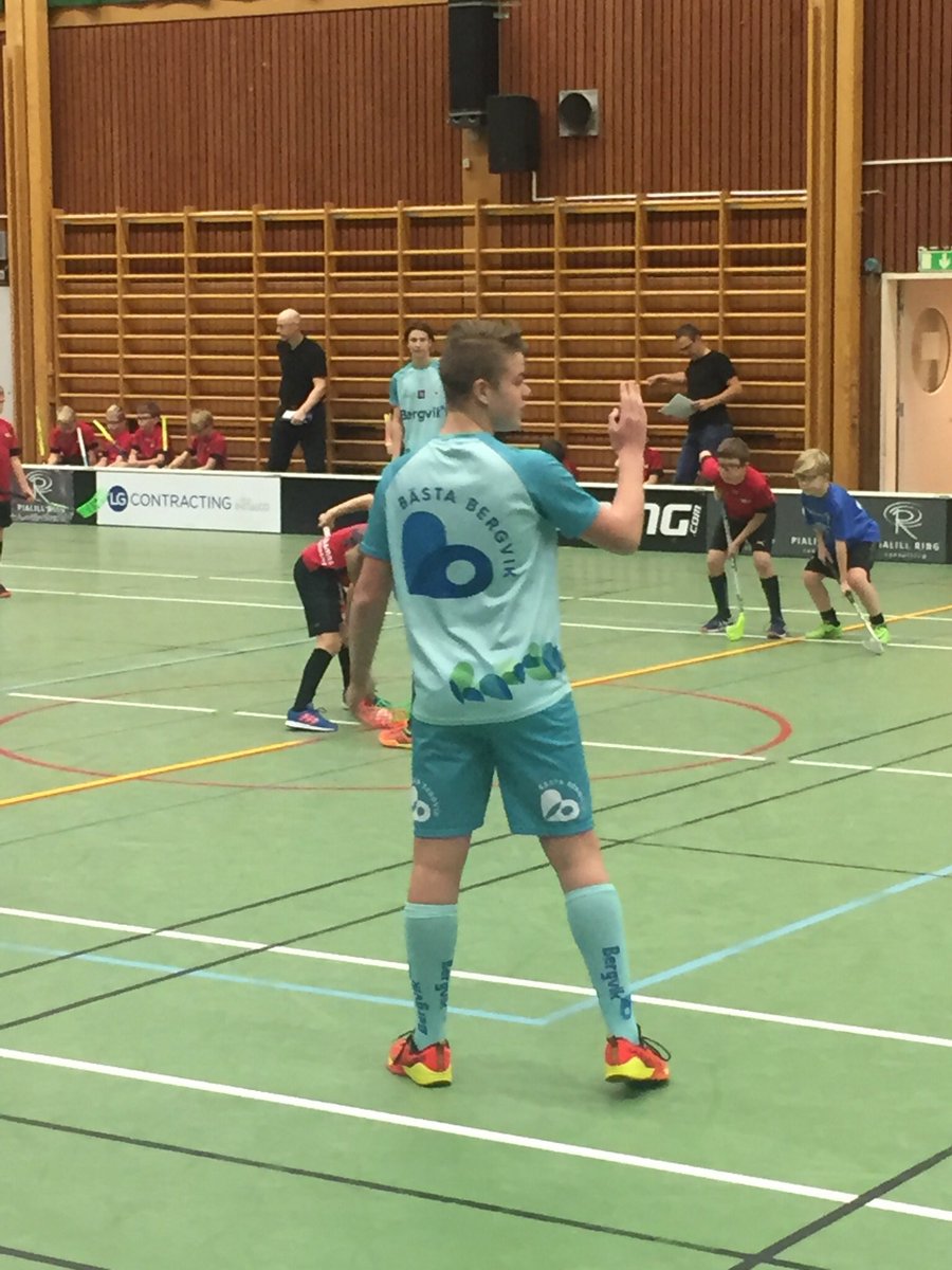 Säsongens sista träff i nätverket för domaransvariga 30 maj. Utbildningsstruktur och kommande säsong i fokus. Välkomna! #meddomarenicentrum mailchi.mp/75440037790d/v…