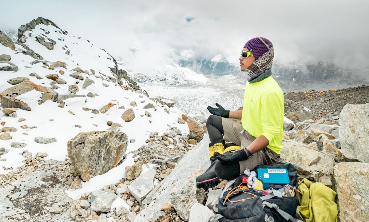 ArjunV_everest's tweet photo. Winds are still high, cant do much but just be! Waiting can be difficult. Its almost like meditation. We cant fight Mother Nature but we can certainly understand it. This is me trying to understand.

PC- Alex d'Emilia

@LifeProof

#KangchenjungaCalling #RiskUthaNaamBana https://t.co/EcvSKWG40d