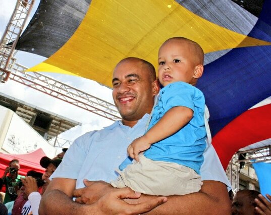 HectoRodriguez's tweet photo. ¡Buenos días! 🌞 #FelizMartes a toda Venezuela. Hoy el pueblo de Miranda se moviliza a Charallave para dar su respaldo al candidato de la Patria, @NicolasMaduro. ¡Vamos juntos y juntas a mirar al futuro! #PorAmorAVenezuelaVota #MirandaVotaPorMaduro #15May https://t.co/Gemablkjy4