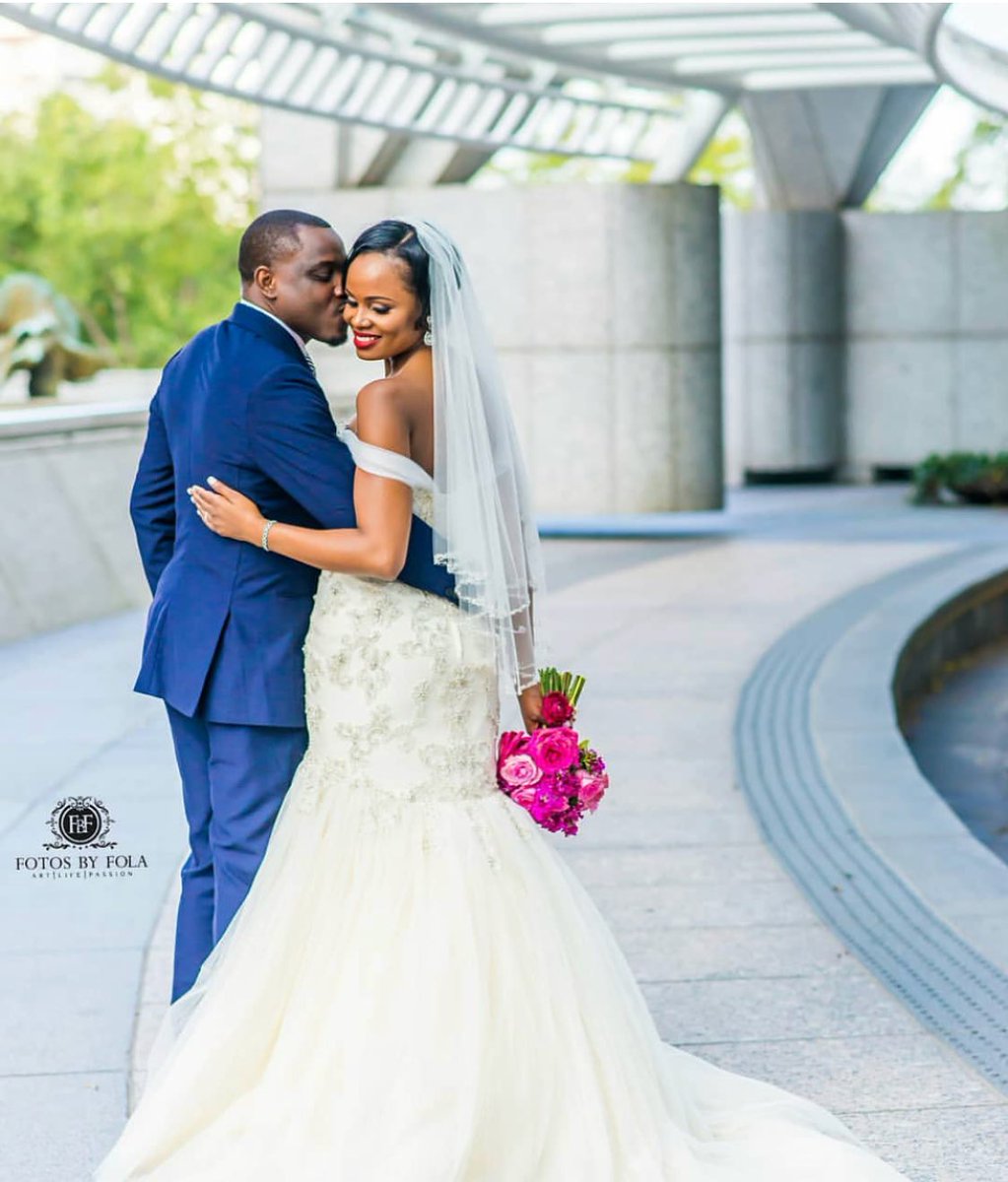 Eboni_Beauty's tweet photo. The world stops when I’m with you 💕 @Lady_DeFrance #bridalseason #2018brides #blackbrides  #nigerianweddings #theultimatebeautyexperience #ladydefrance https://t.co/6cWG8XhJAY