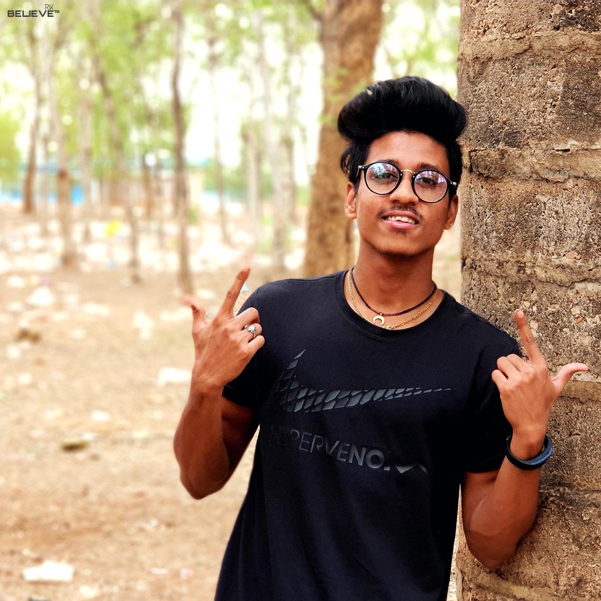 Believe_RK_'s tweet photo. Don't Stumble Over Something Behind You... ๐โ๏ธ
#believer #quotes #kami #smileoften #thumbyourlife #beblessed #passionate #snapon #selfiegram #casualstyle #allblack #s9pluscamera #portrait #LovelyDayEveryone #loveleyweather ๐ค
BelieveR K. ๐ฐ https://t.co/MomBSCIhtO